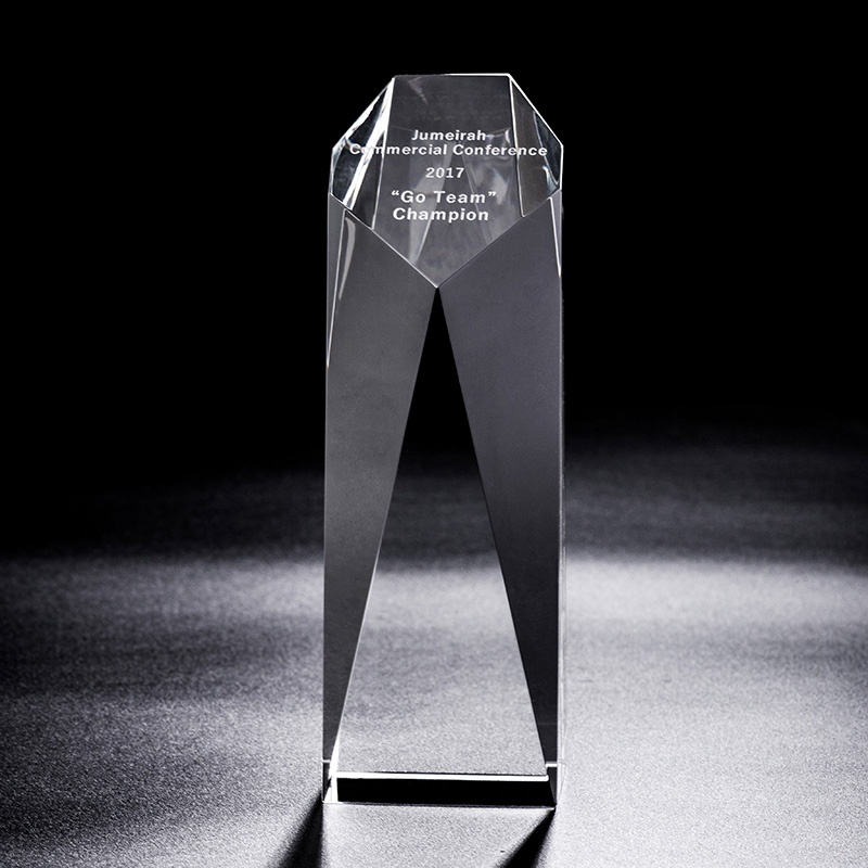 Why Crystal Awards Are a Timeless Choice for Any Occasion